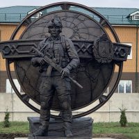 Памятник Воину